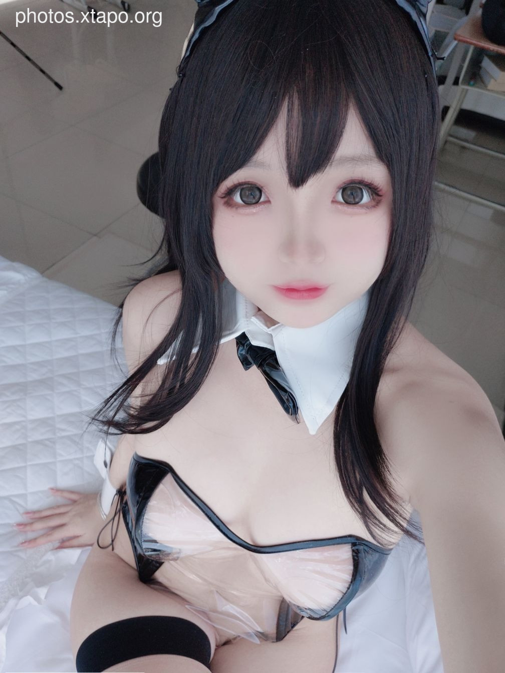 Renai Jiao Transparent Rabbit Girl