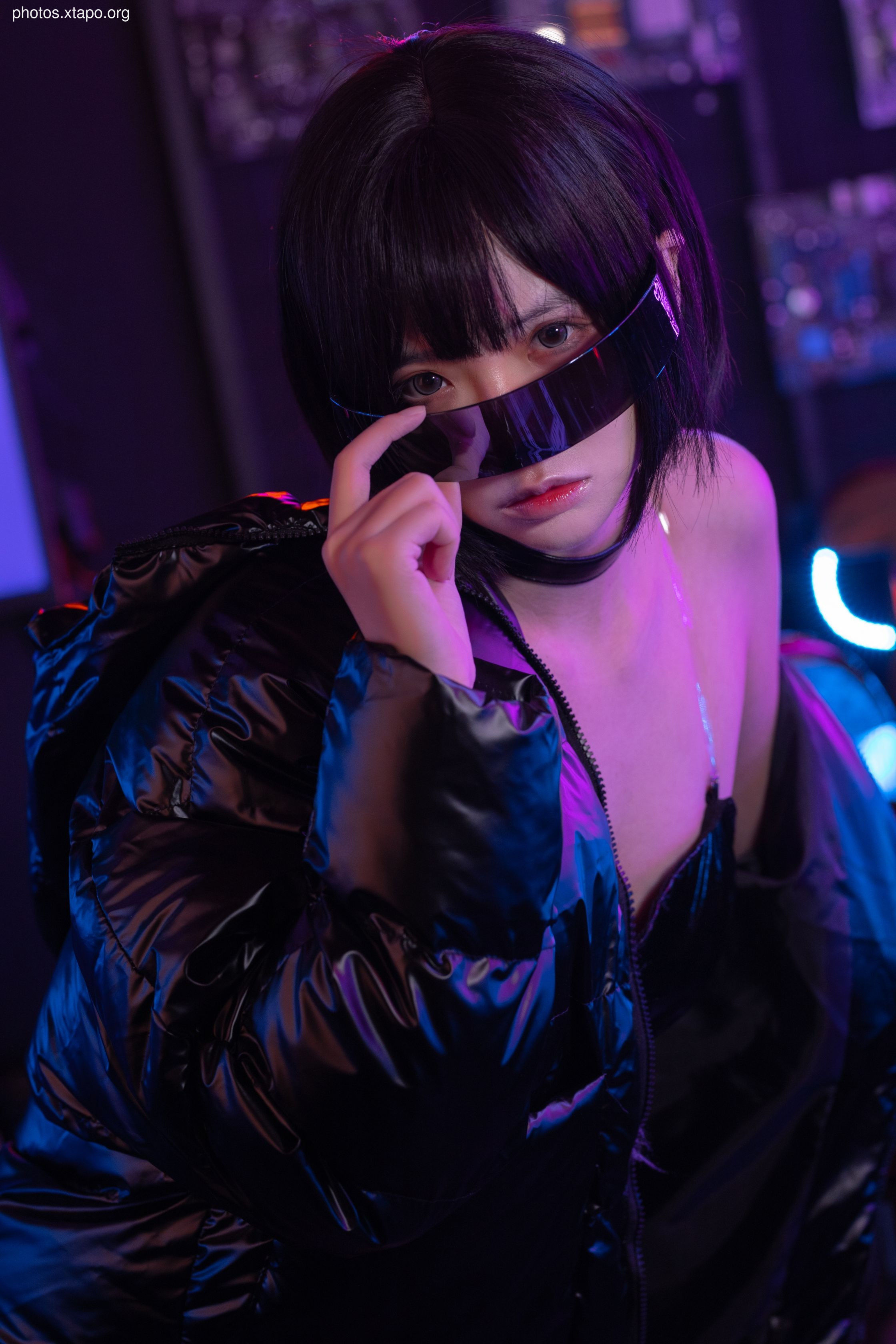 Crazy Cat Caibo Girl 40P-812MB