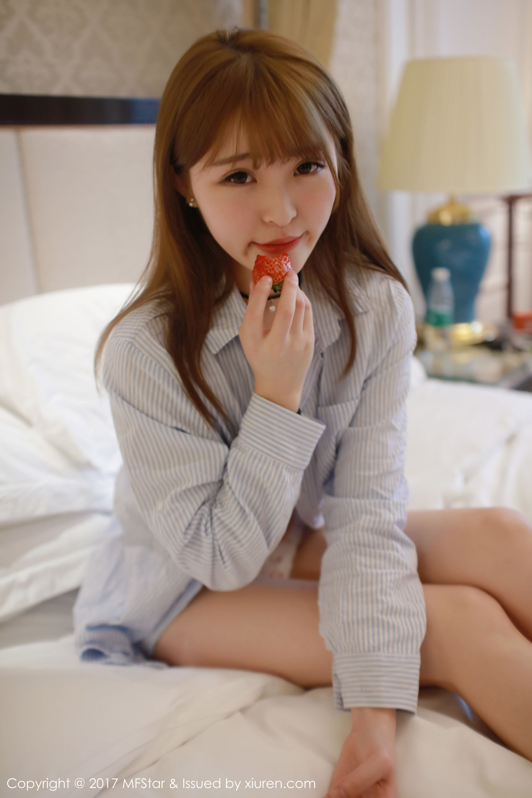 Yi Xiaoqi MOMO Strawberry PantsShirt Series Model Academy MFStar Vol.096