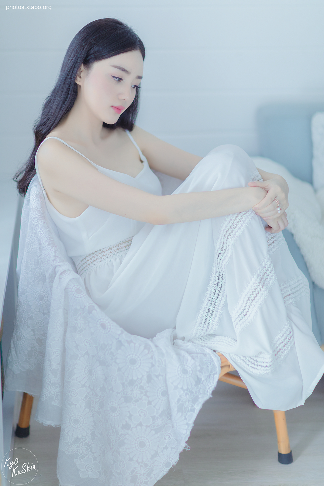 I opened the poem you copied in the past, butterflies dreamy moon The poem was short but not short Going in the middle of the memory kept using the torment