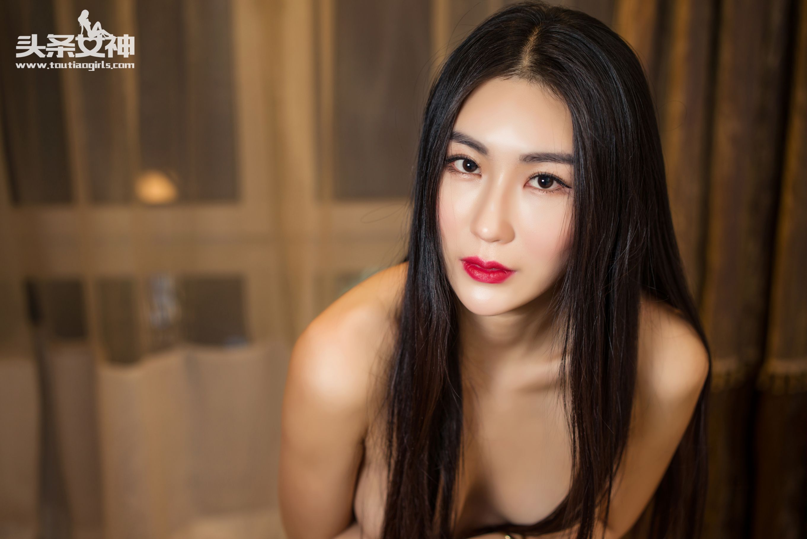 Kai Ai Ni/瑷 Ni Die in your Cup Headline Goddess