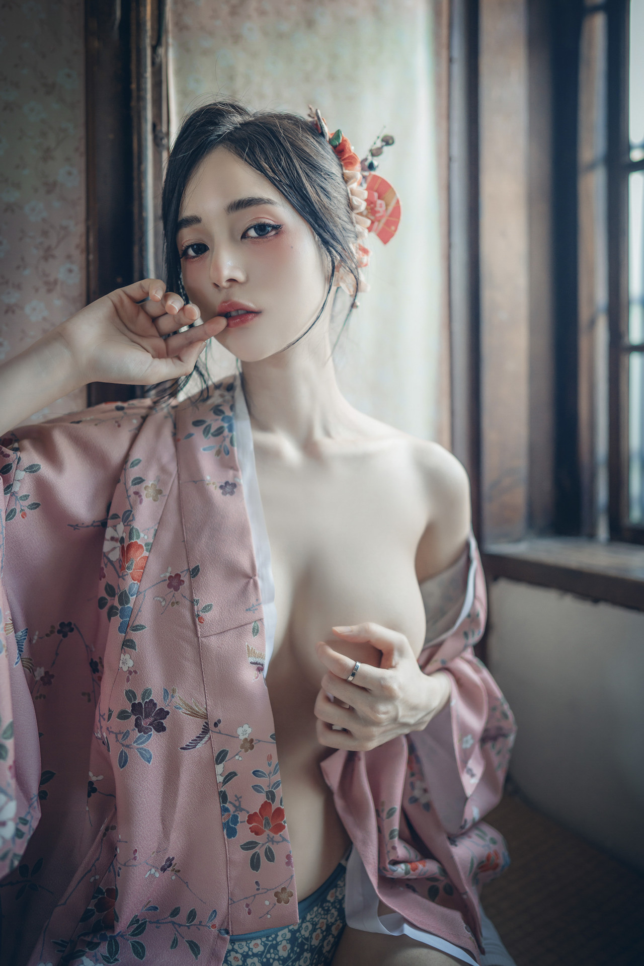 The electronic version of the largest limited-scale physical photo of Xianxianchen? (Final Edition) Areola, Color and Gas? The content is super rich and attentive Vol.01