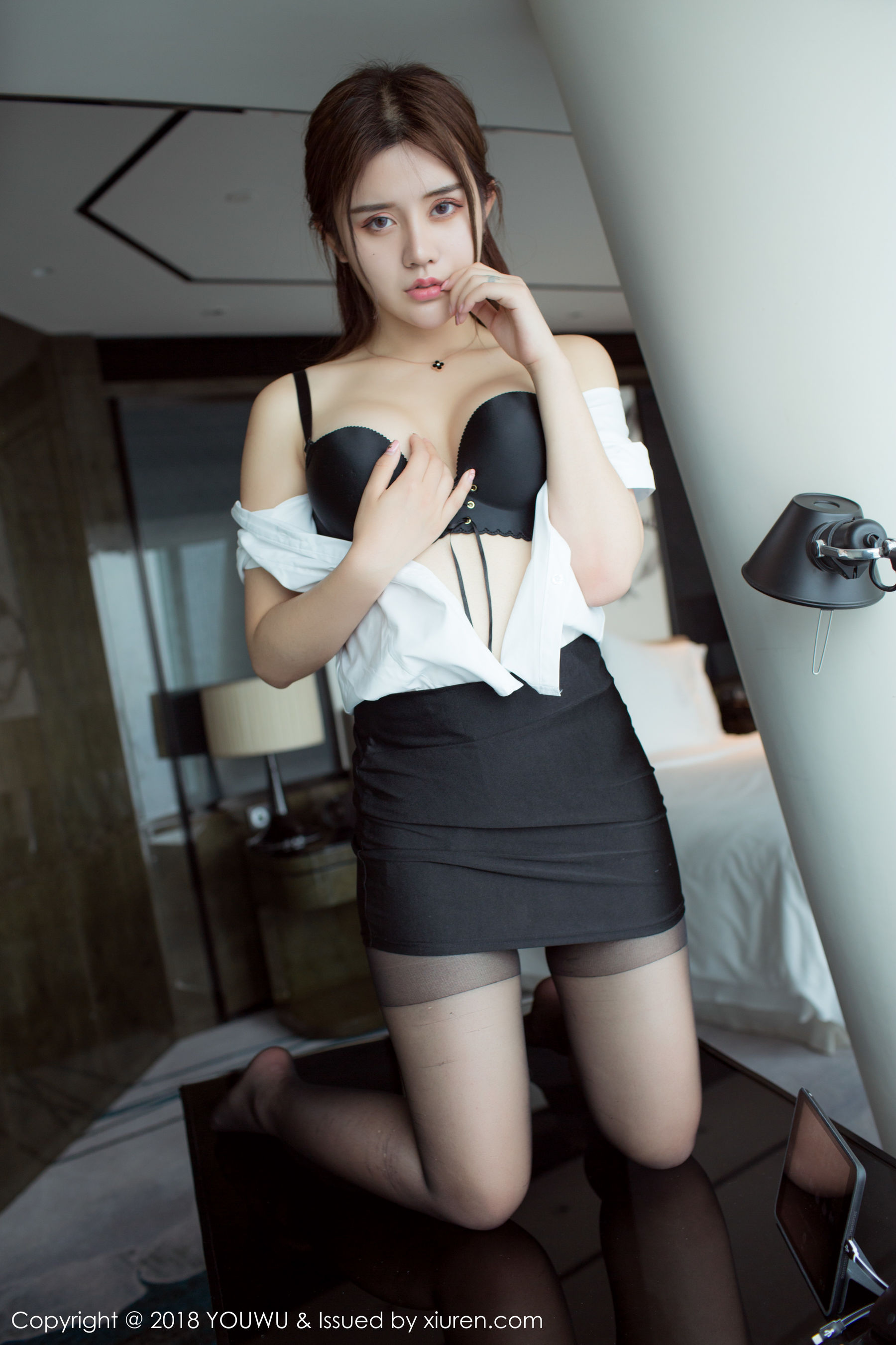 Rabbit Nina (Zhuo Yaqi) Sexy Female Secretary Youwu Youwu Vol.081