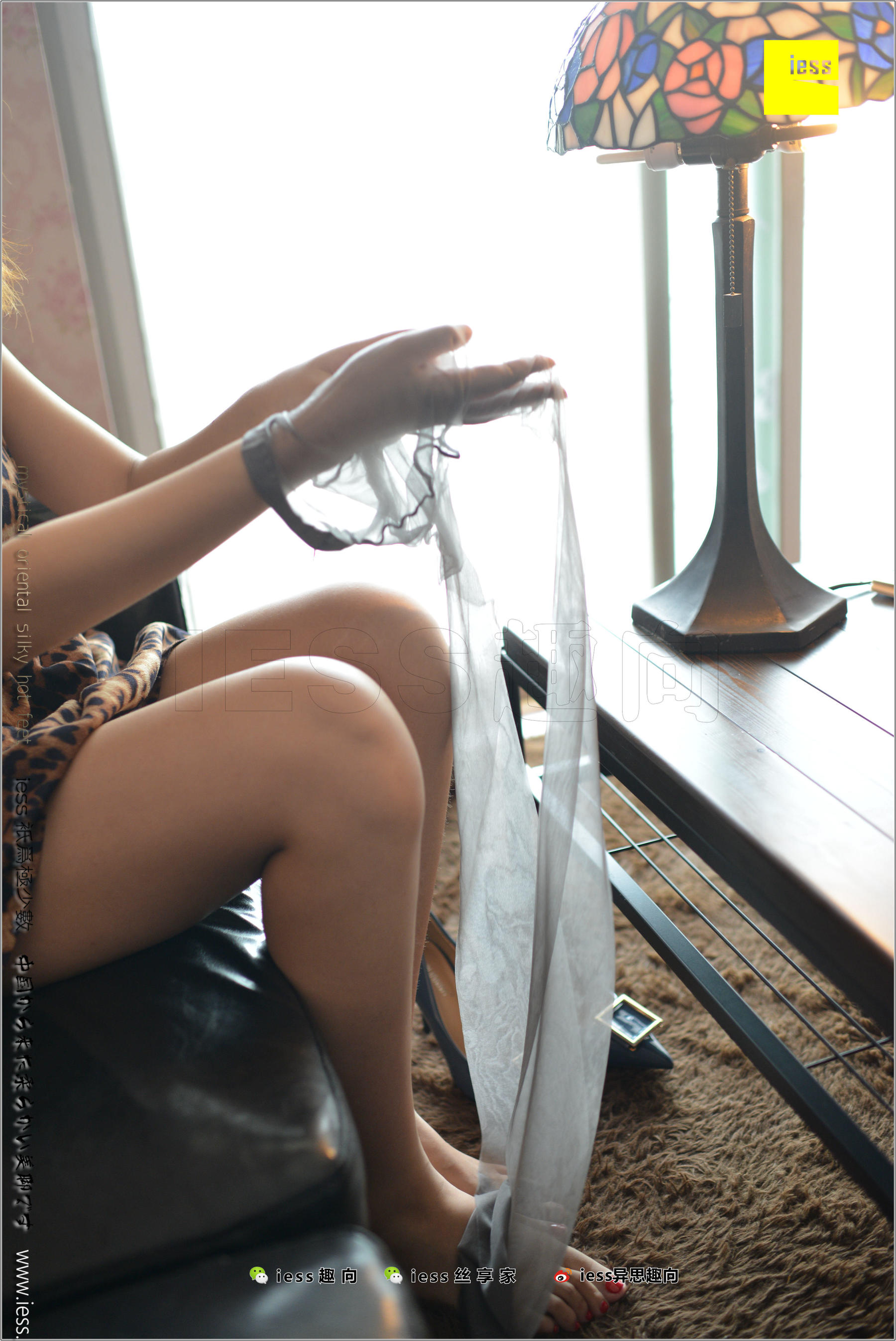 Wife Fangfang The Miss of the Wife of Beautiful Football Different Thoughts to IESS Silk Foot Bento 201