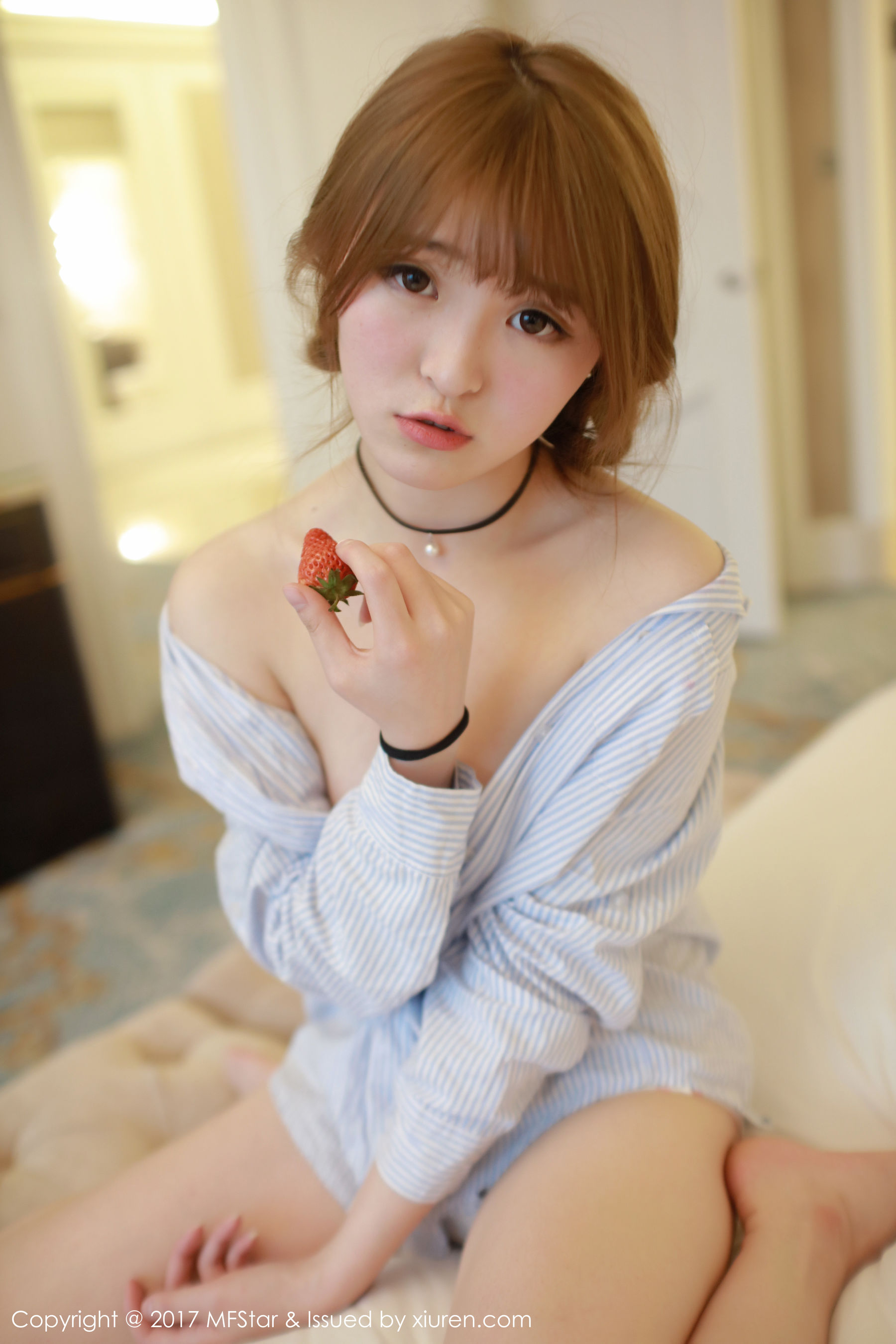 Yi Xiaoqi MOMO Strawberry PantsShirt Series Model Academy MFStar Vol.096