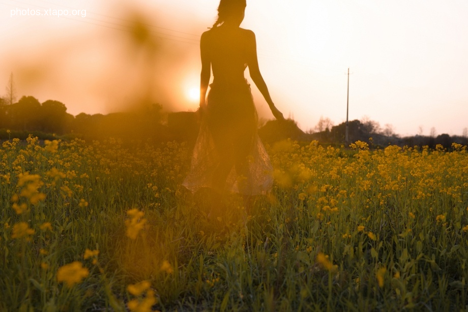 Thệp nguyit vi huân micro -醺 October October