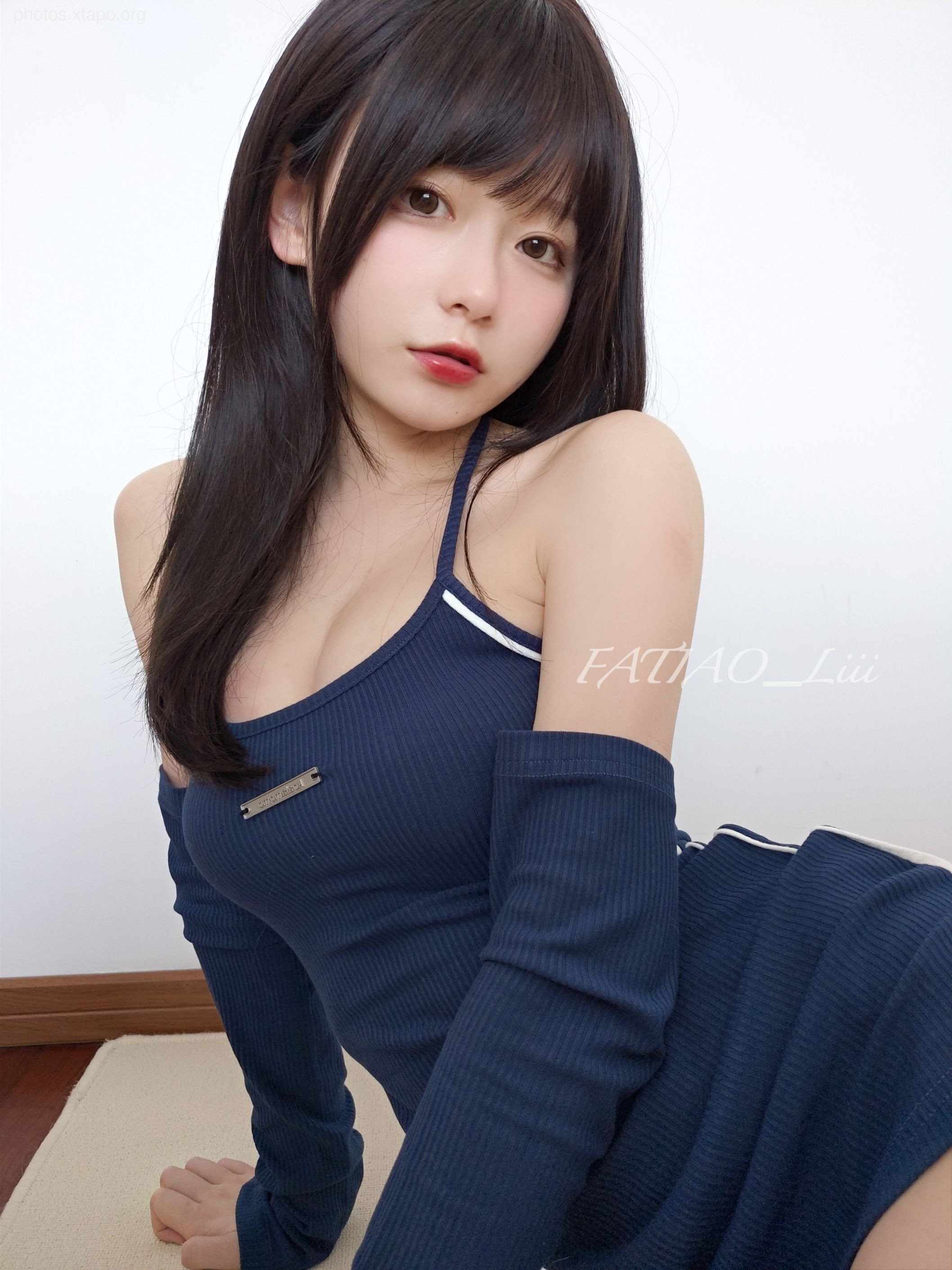 Its very hot to play with a stunned tennis ~ 💦 25p1V