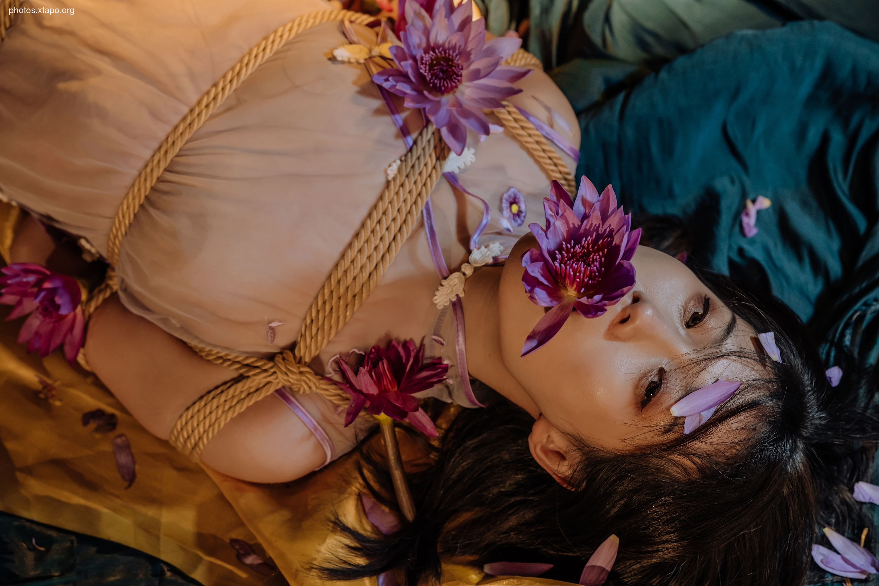 Yunxixi - Flowers and Ropes 58P