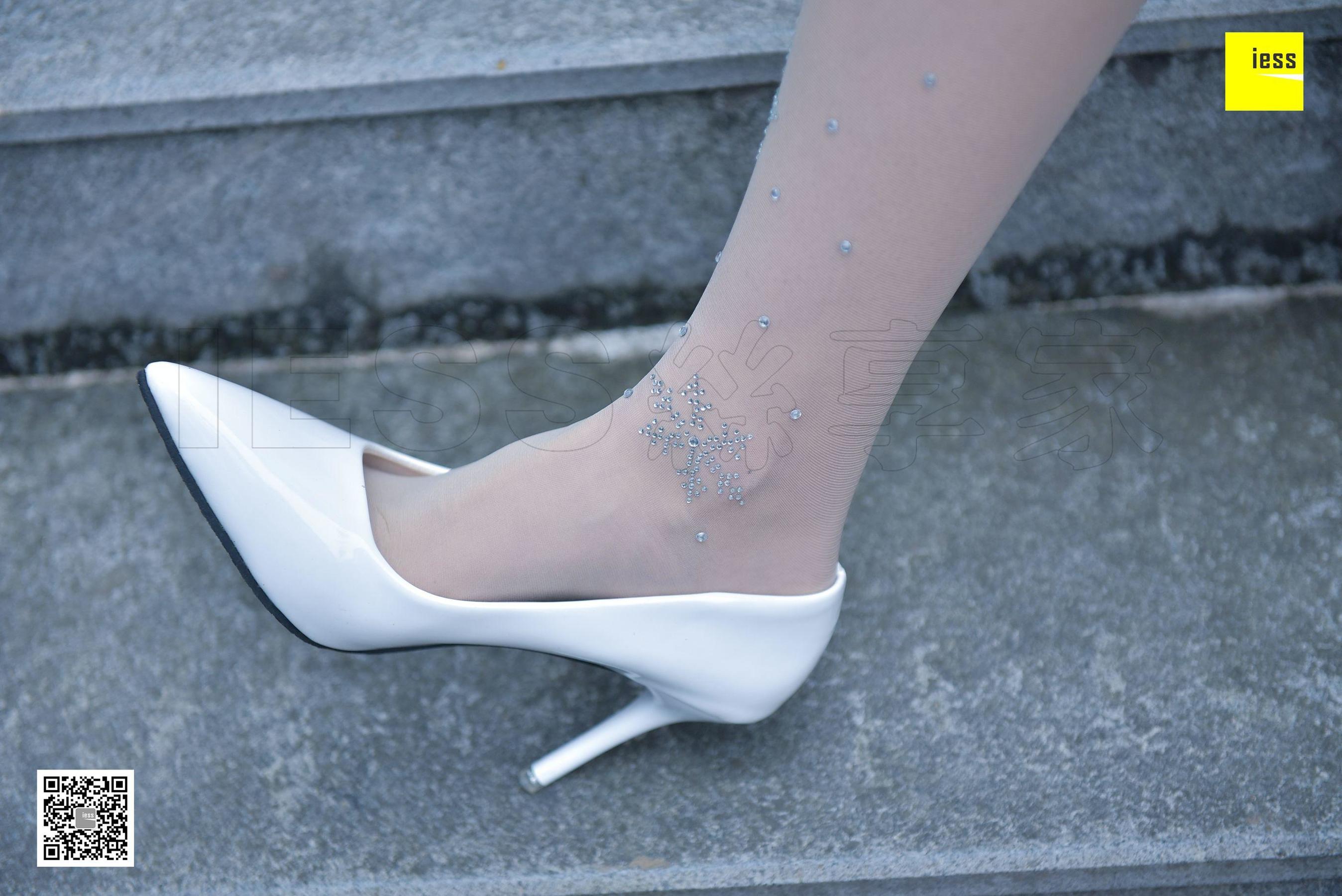 Silkxiang Home 107 Crystal Crystal White Stockings IESS Different Thoughts