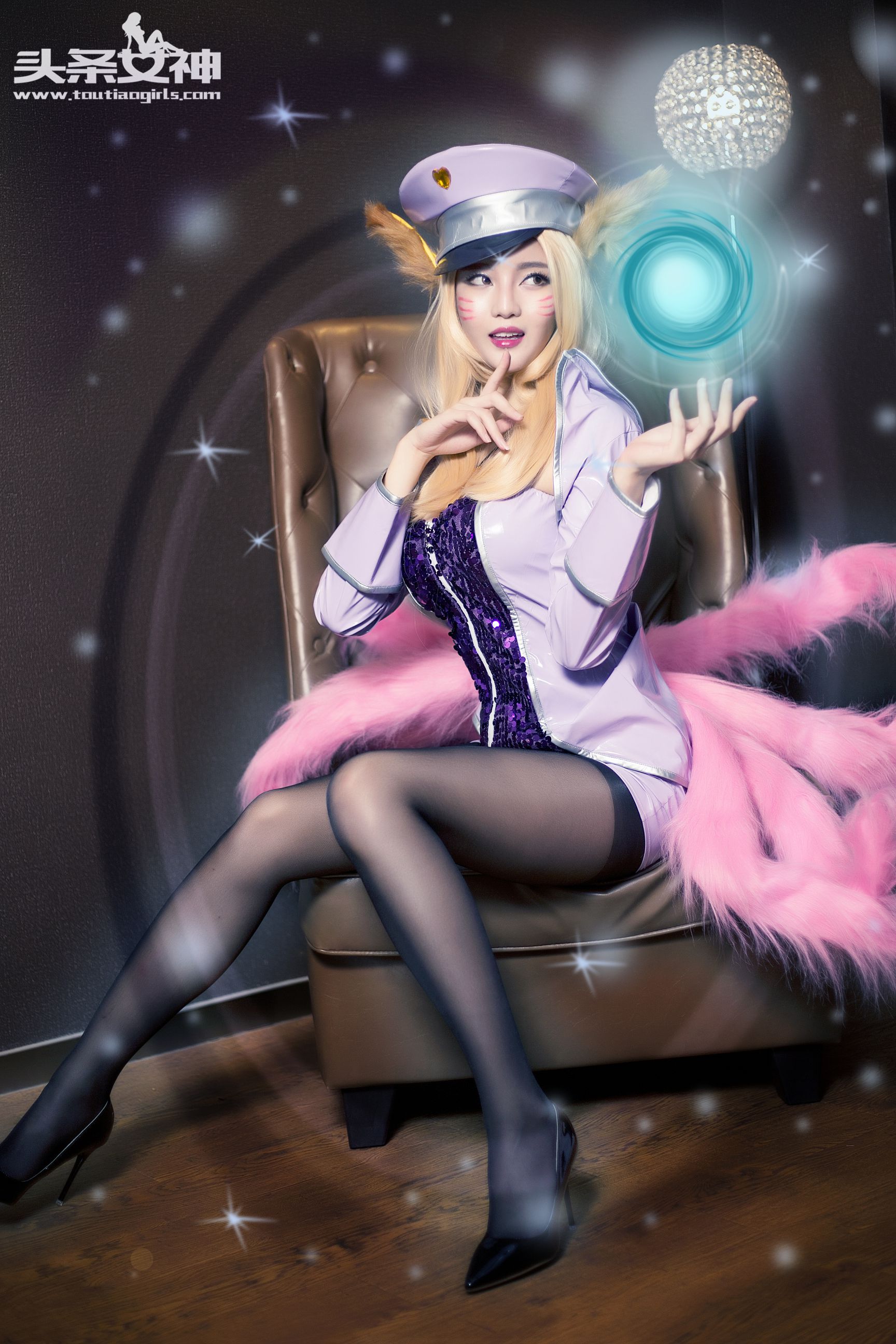 Wenxue Ajiu Jiuwei Xuebao COS Headline Goddess