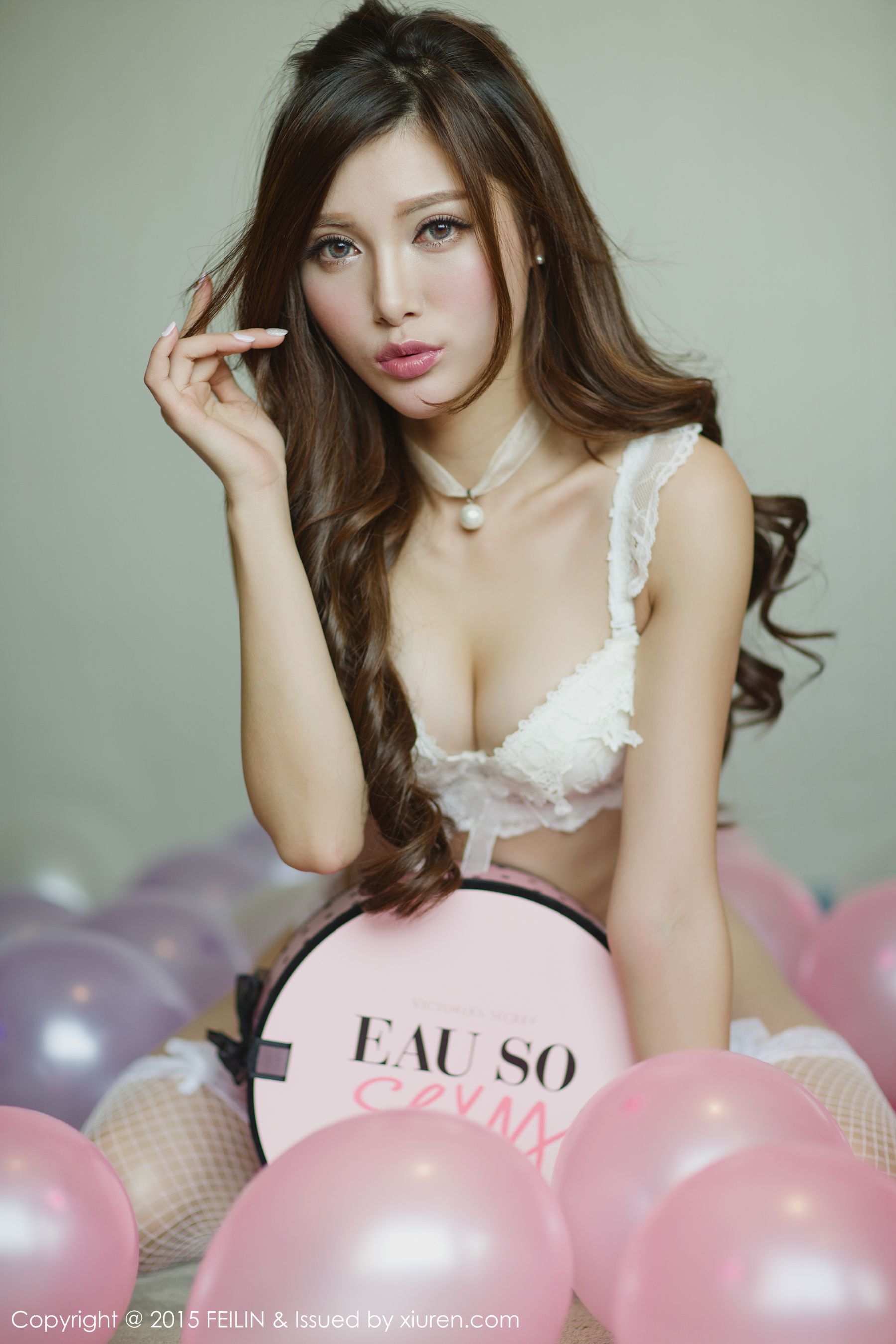 Milk Tea -Emily -The first magazine model 嗲 囡 Feilin Vol.001