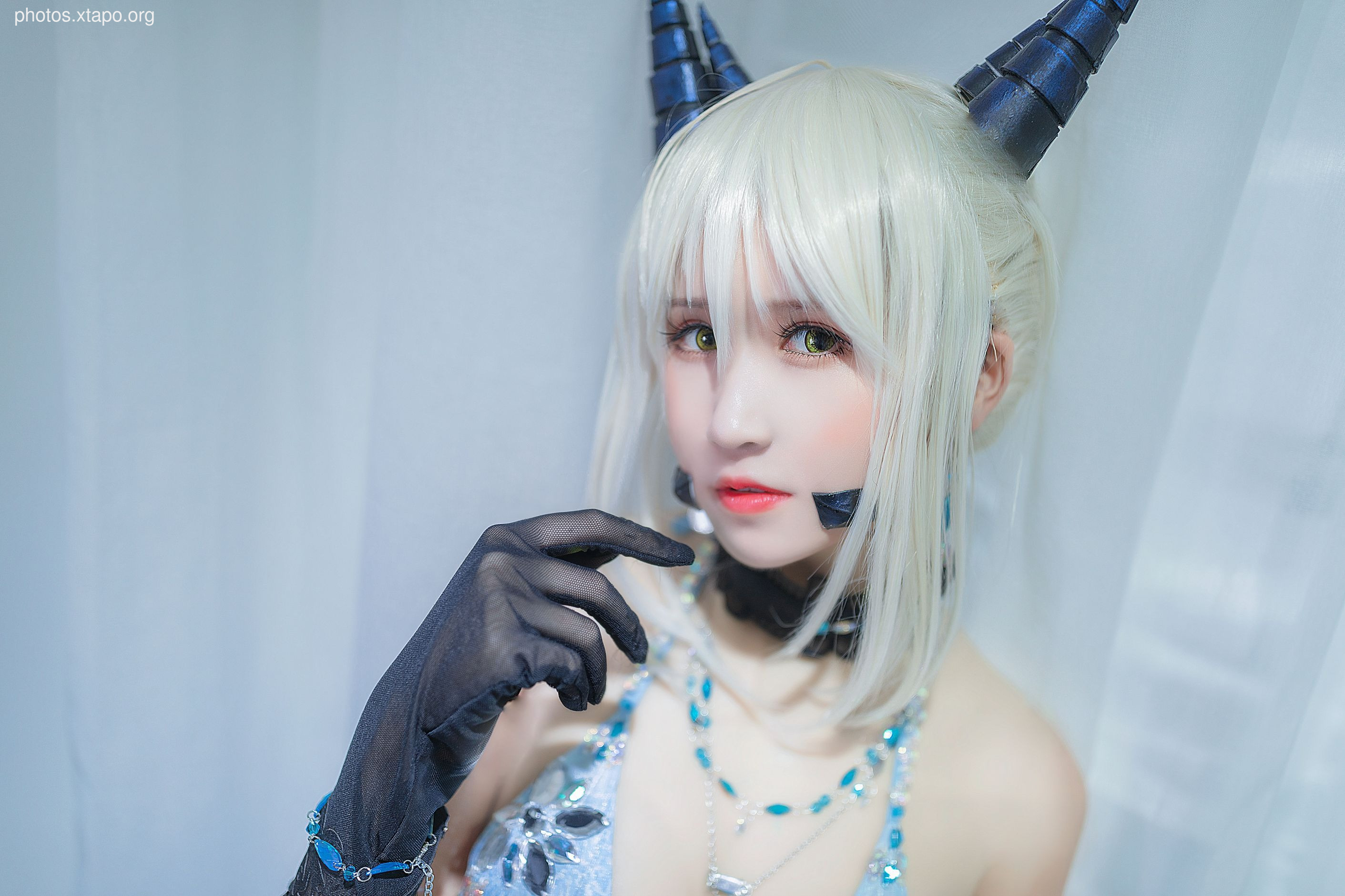 Three Glores_69 Black Gun Strequent 50P-321MB