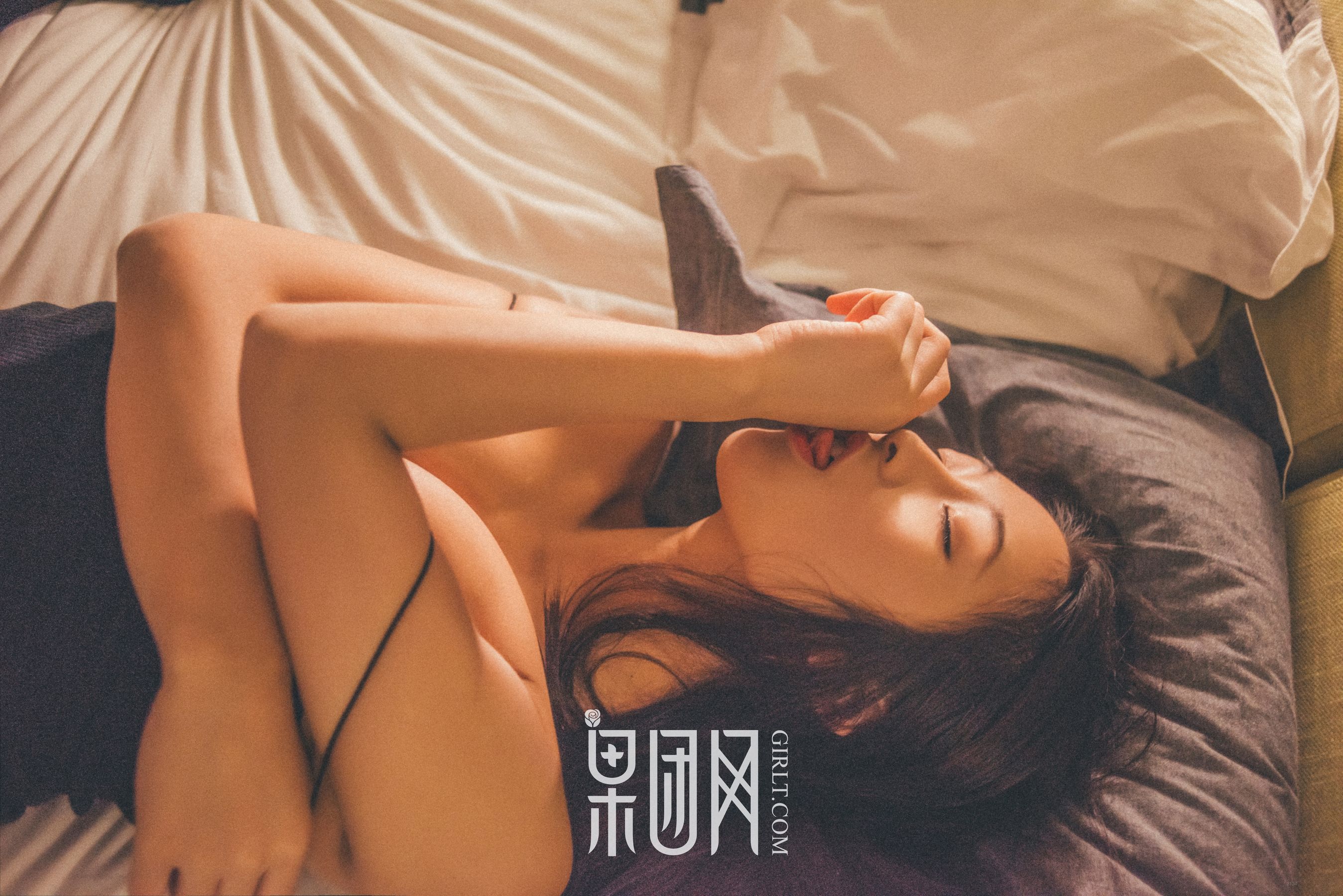 Fat/Liu Yixi Sexy Symbly Anchor Fruit Group Girlt No.128