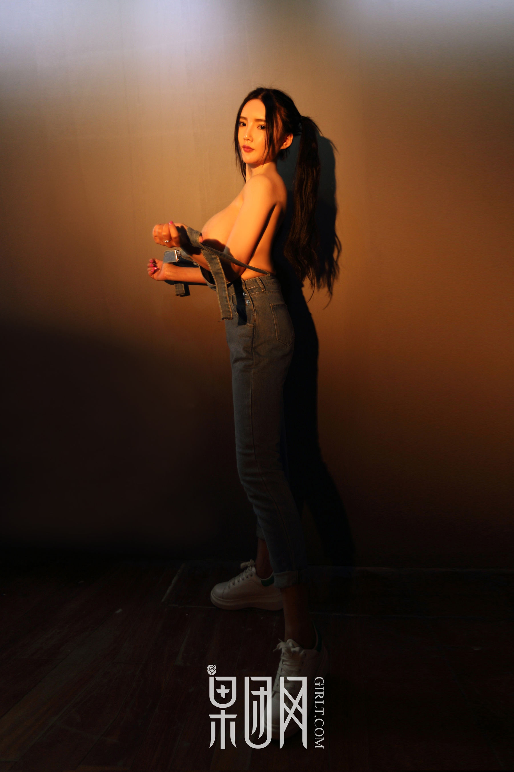 Kitty Zi Xi Zhenhao's Better Bathroom Wet Body Fruit Group Girlt No.003