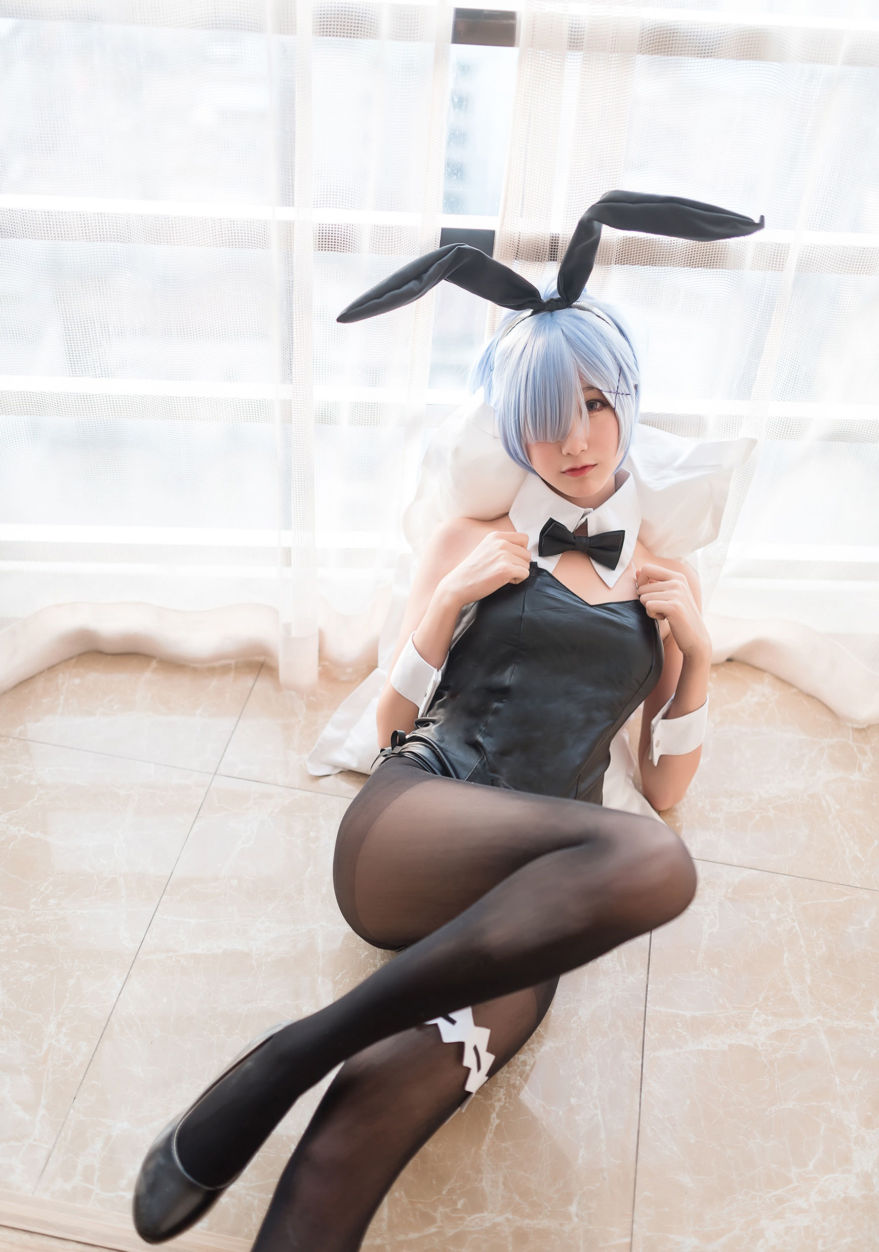 COS Welfare Miss Meng Shi Mu Mianmian Owo -Rim Bunny Girl