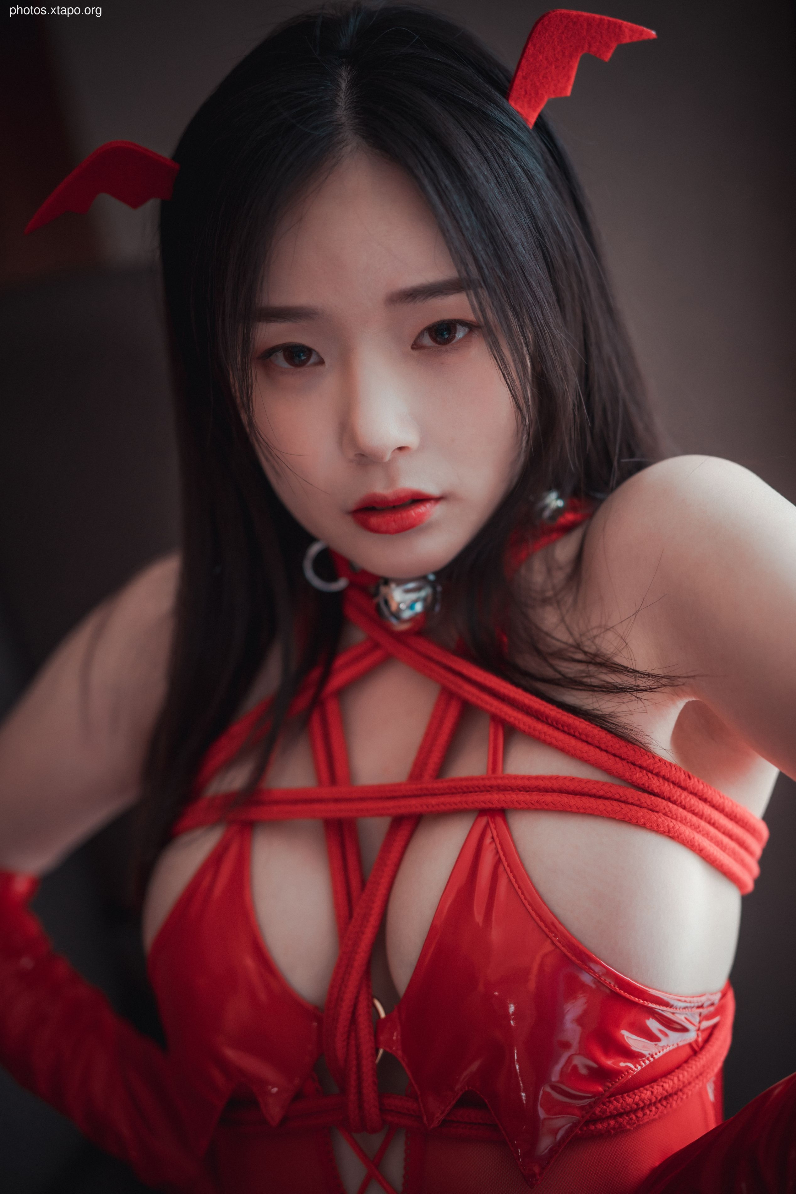 DJAWA Photo - Pia (피아) - The Lord of Nightmares in Red