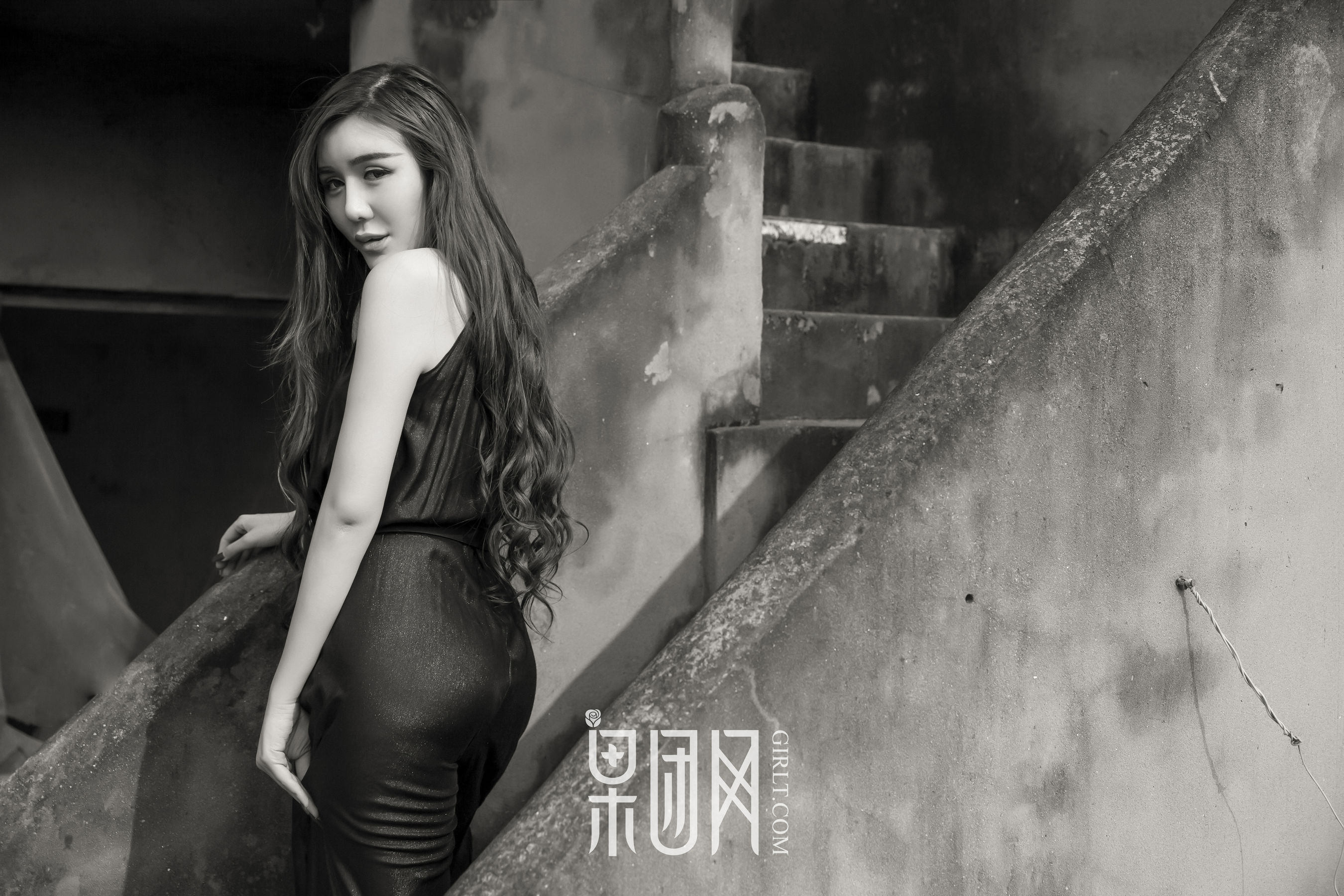 Zhou Xiaowei True Busty Rabbit Girl Vacuum Fruit Group Girlt No.019