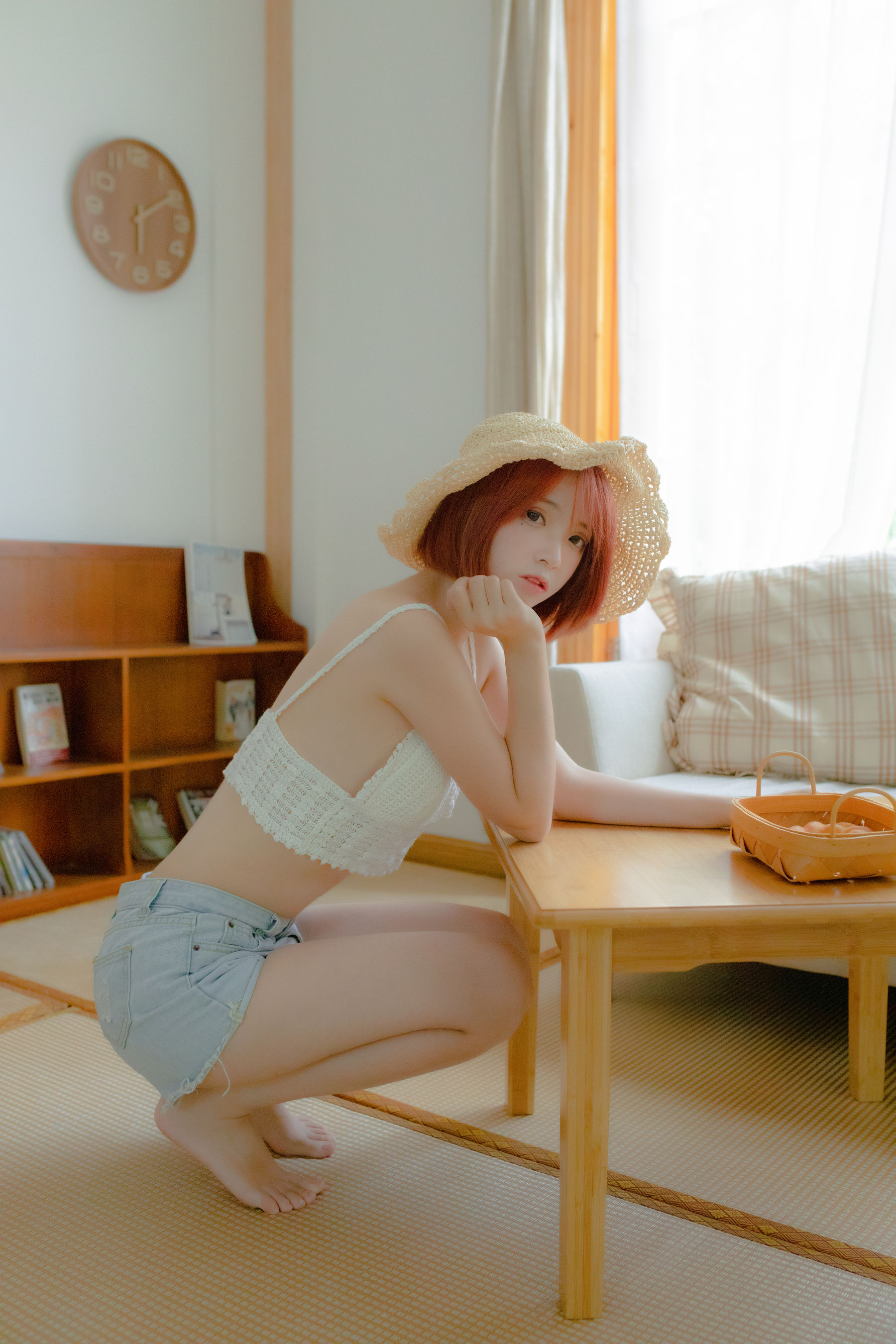 COS Welfare Crazy Cat SS -Straw Hat Girl