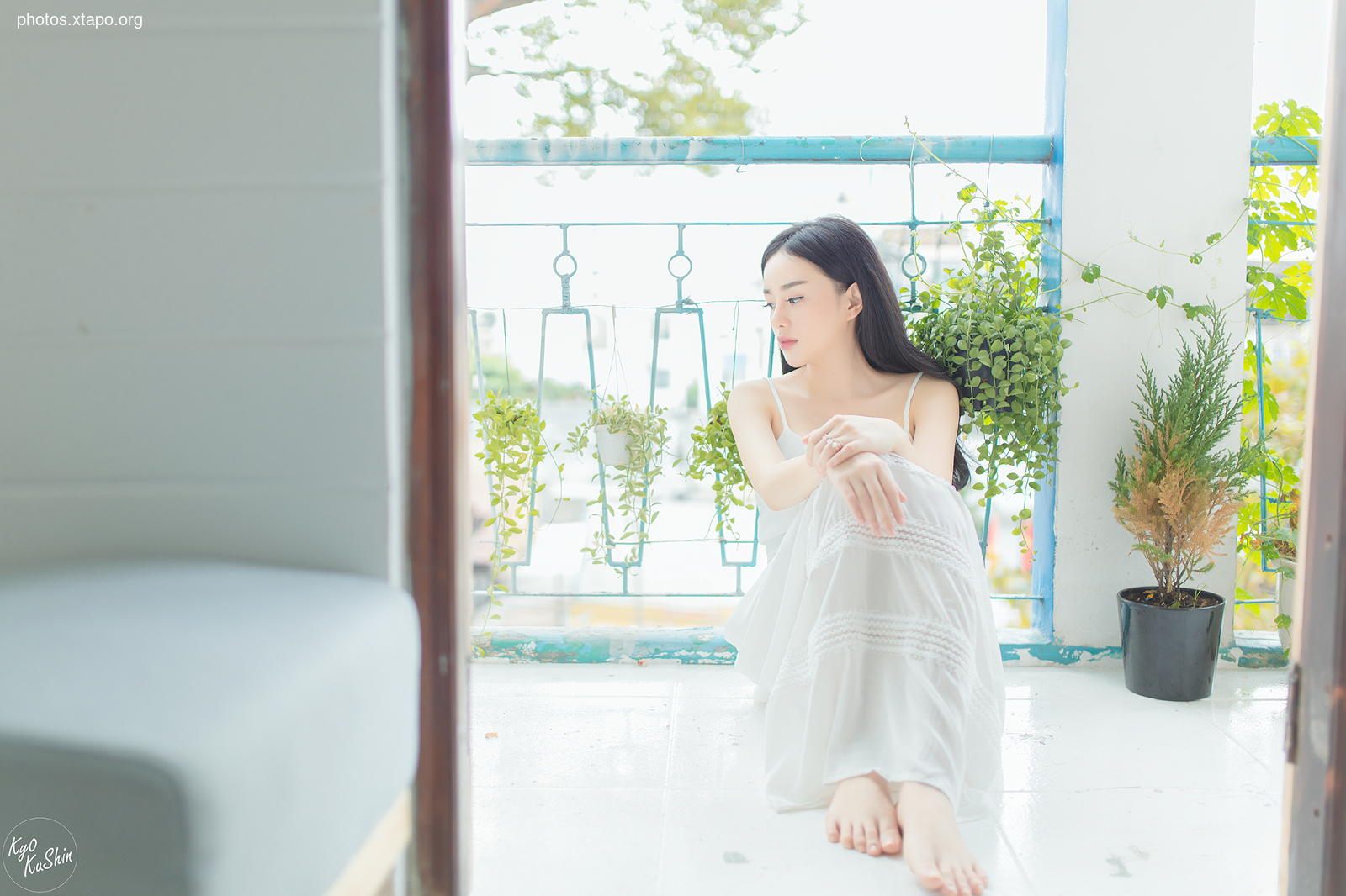 I opened the poem you copied in the past, butterflies dreamy moon The poem was short but not short Going in the middle of the memory kept using the torment