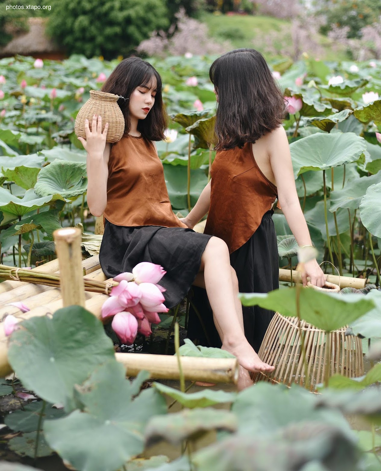 Twins Nguyen Thanh Nga Nguyen Thanh Hang,