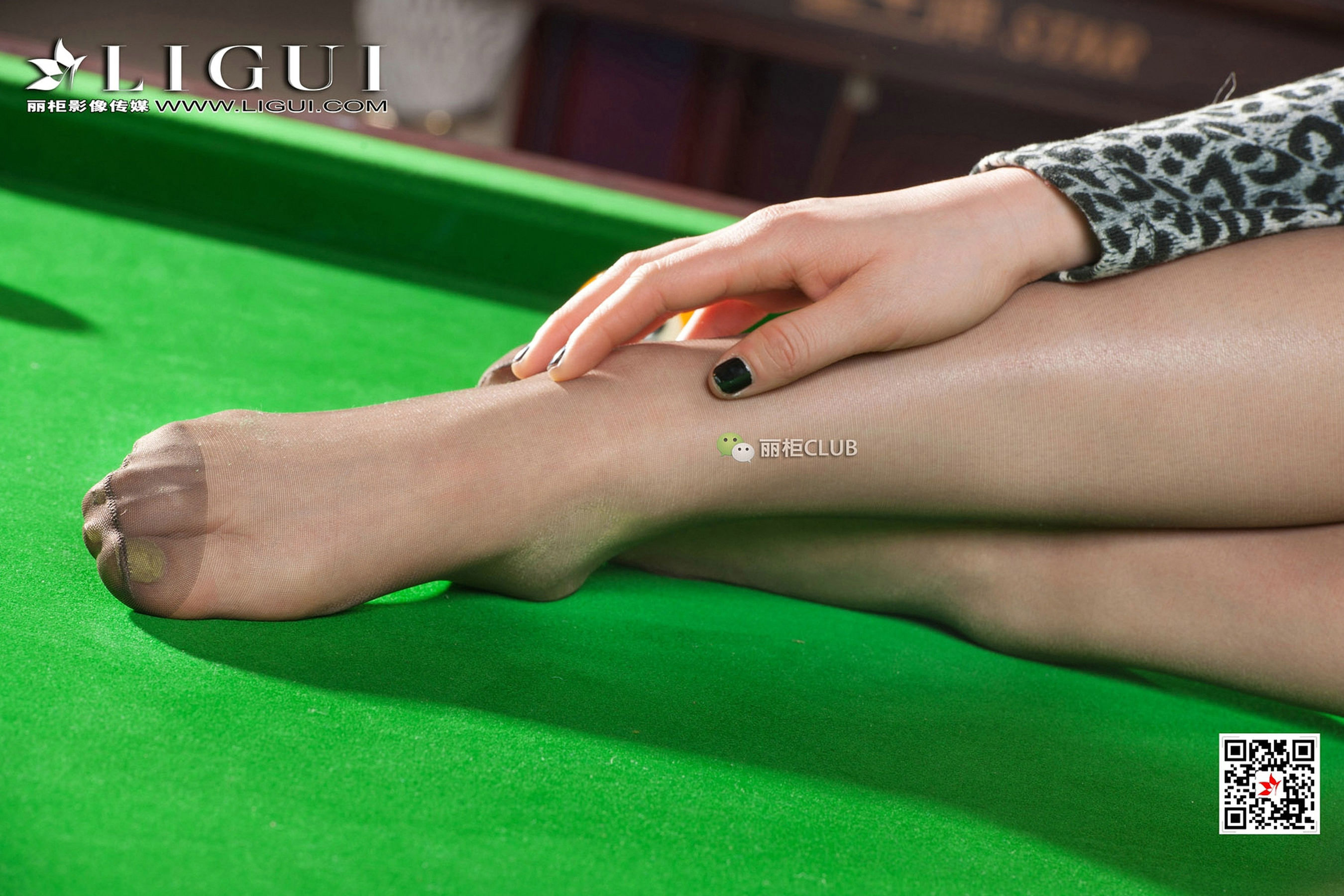 Model Linkia Leopard Tableball Girl Li Cabinel LIGUI