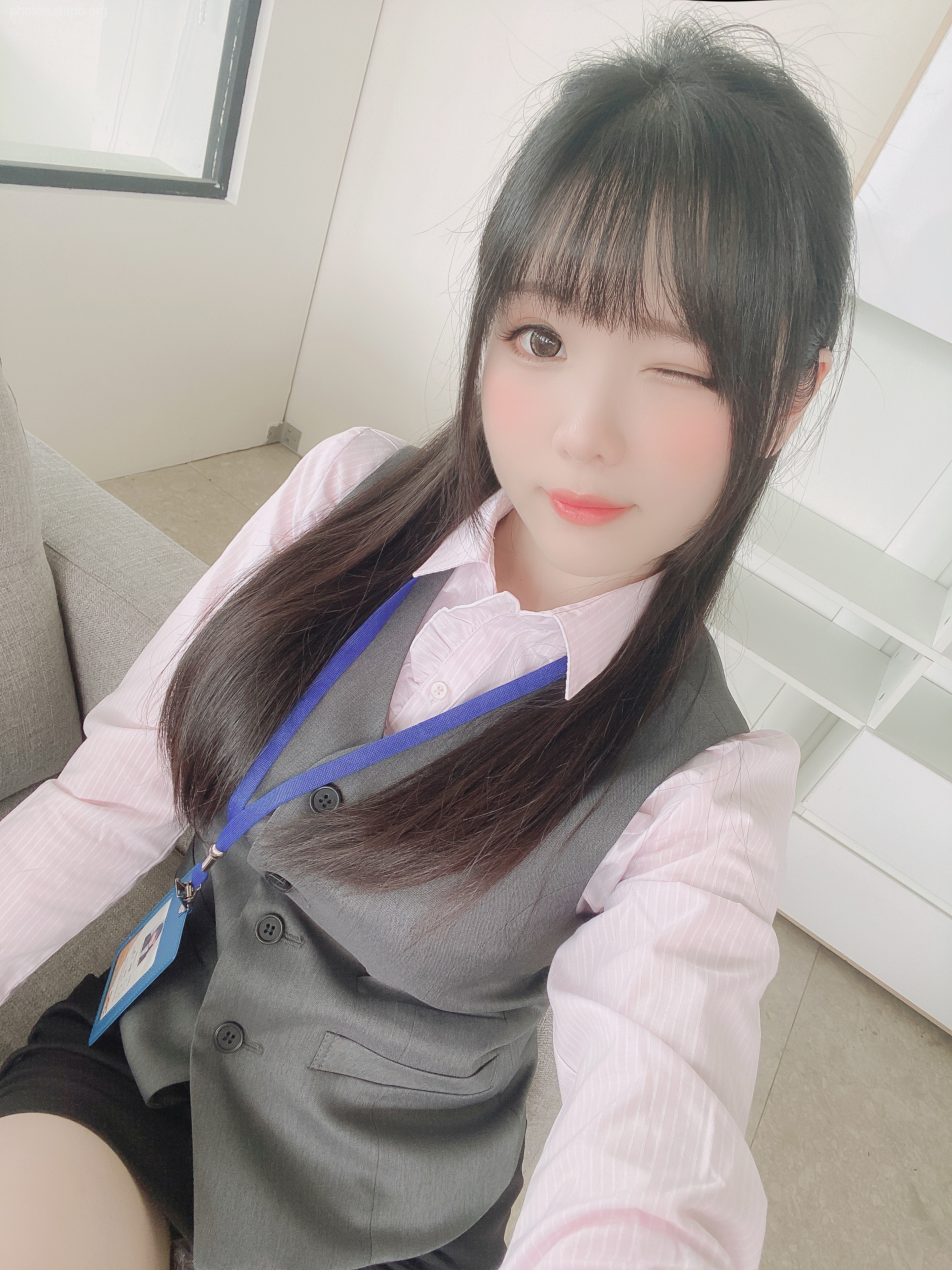 2022-08-25 New employee Shimomo-chan 24p-193.12MB