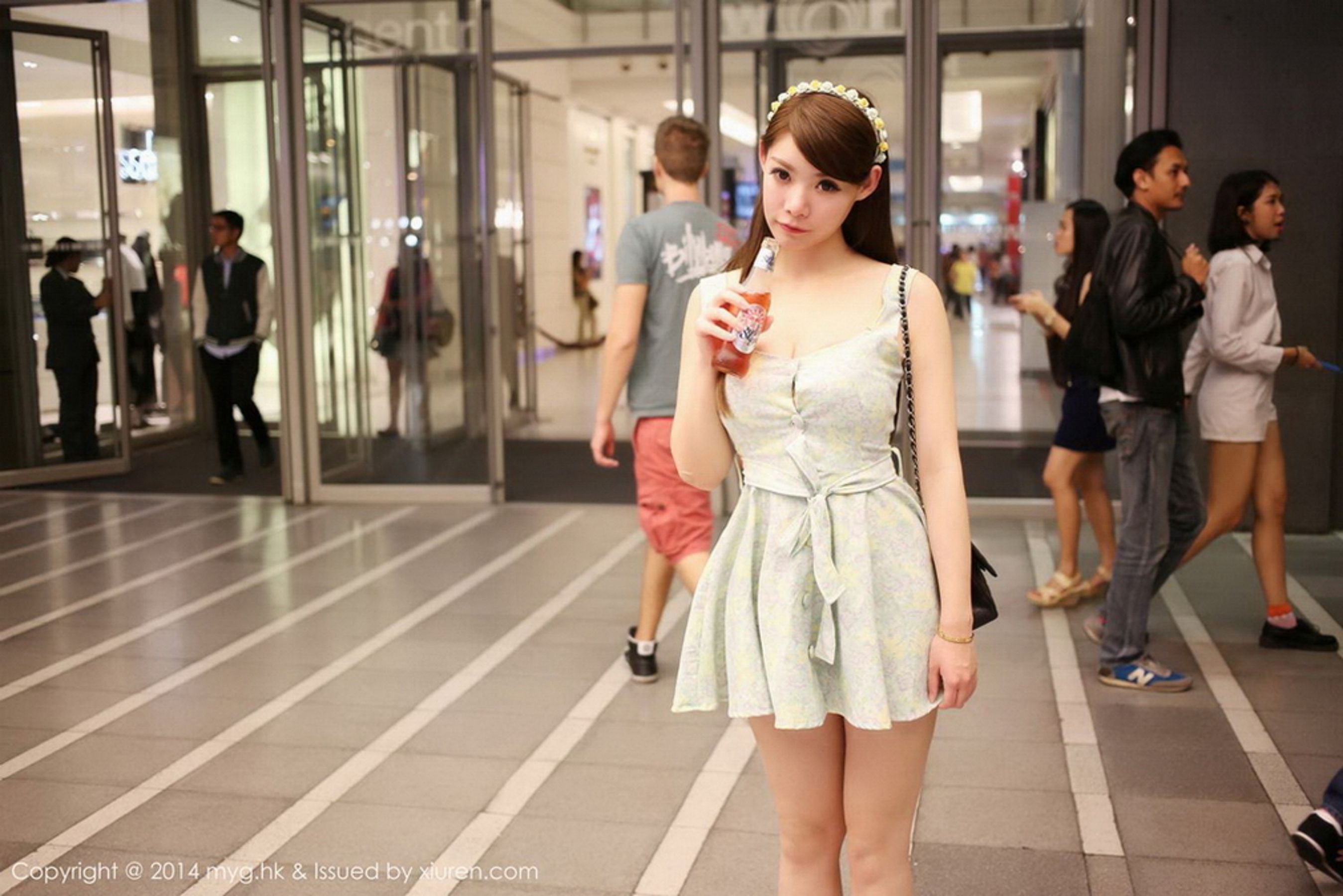 Mara sauce Thailand Travel sexy underwearshort skirt street shot