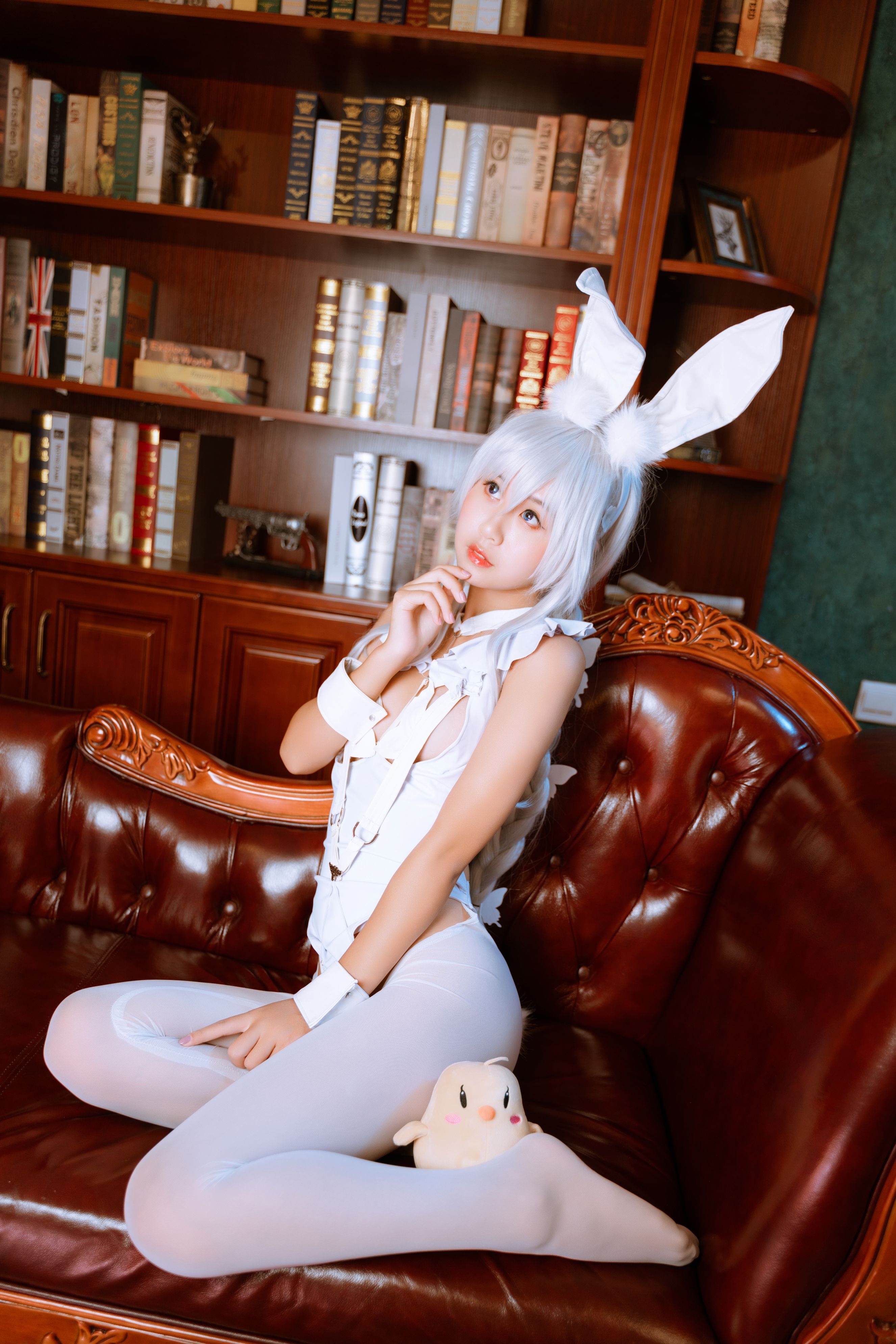 Barbille vicious white rabbit (August 27 member resources)