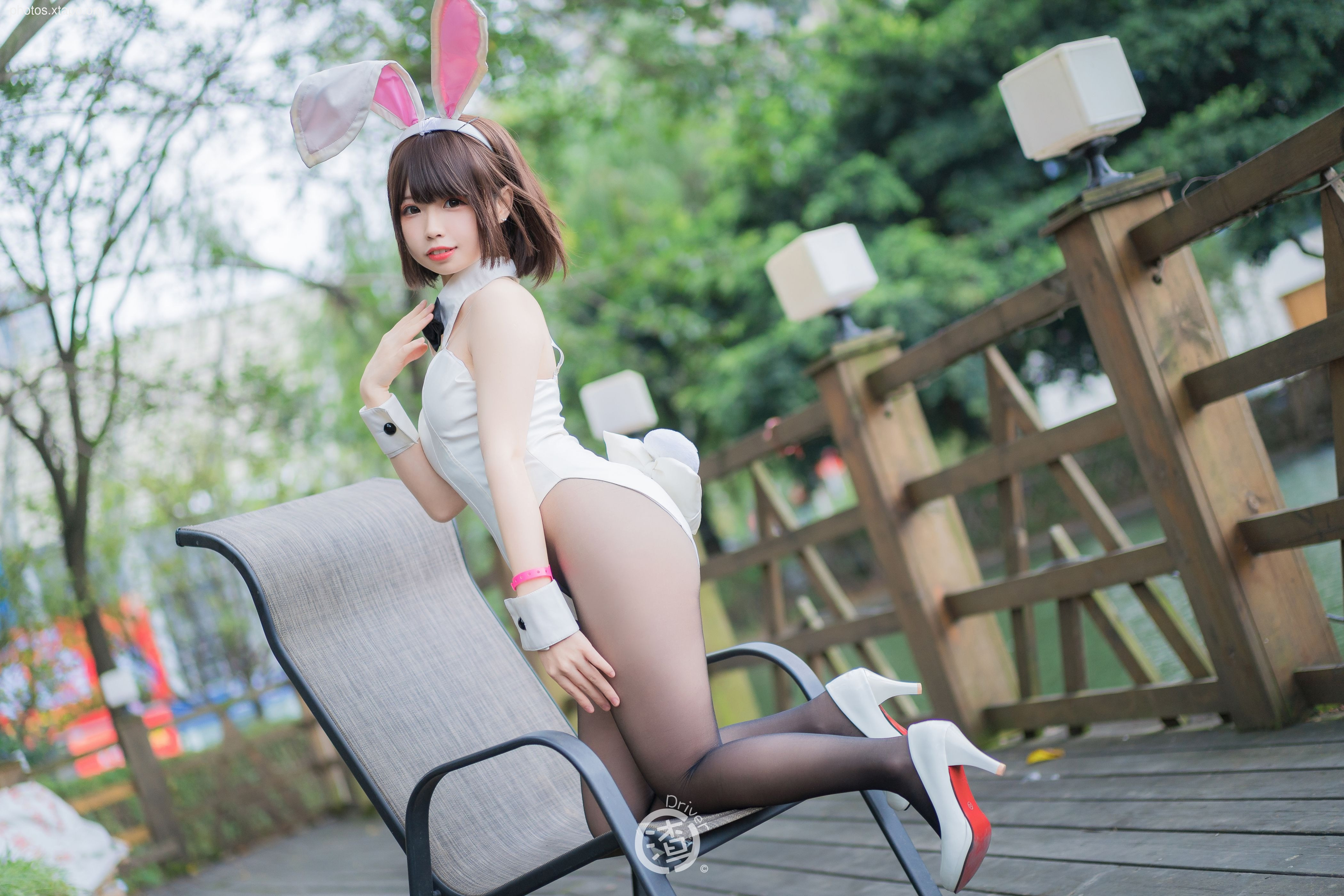 100,000 treasure squeaks -no.05 rabbit girl 11p -91MB