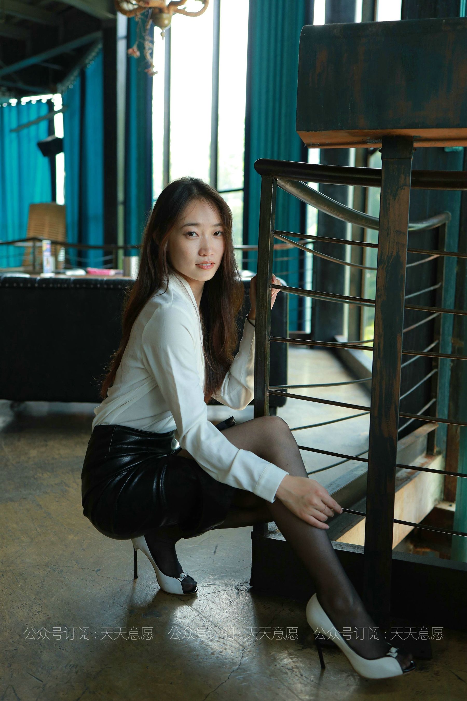 IESS Thoughts Fun Model: Xiaogao OL Black Rose