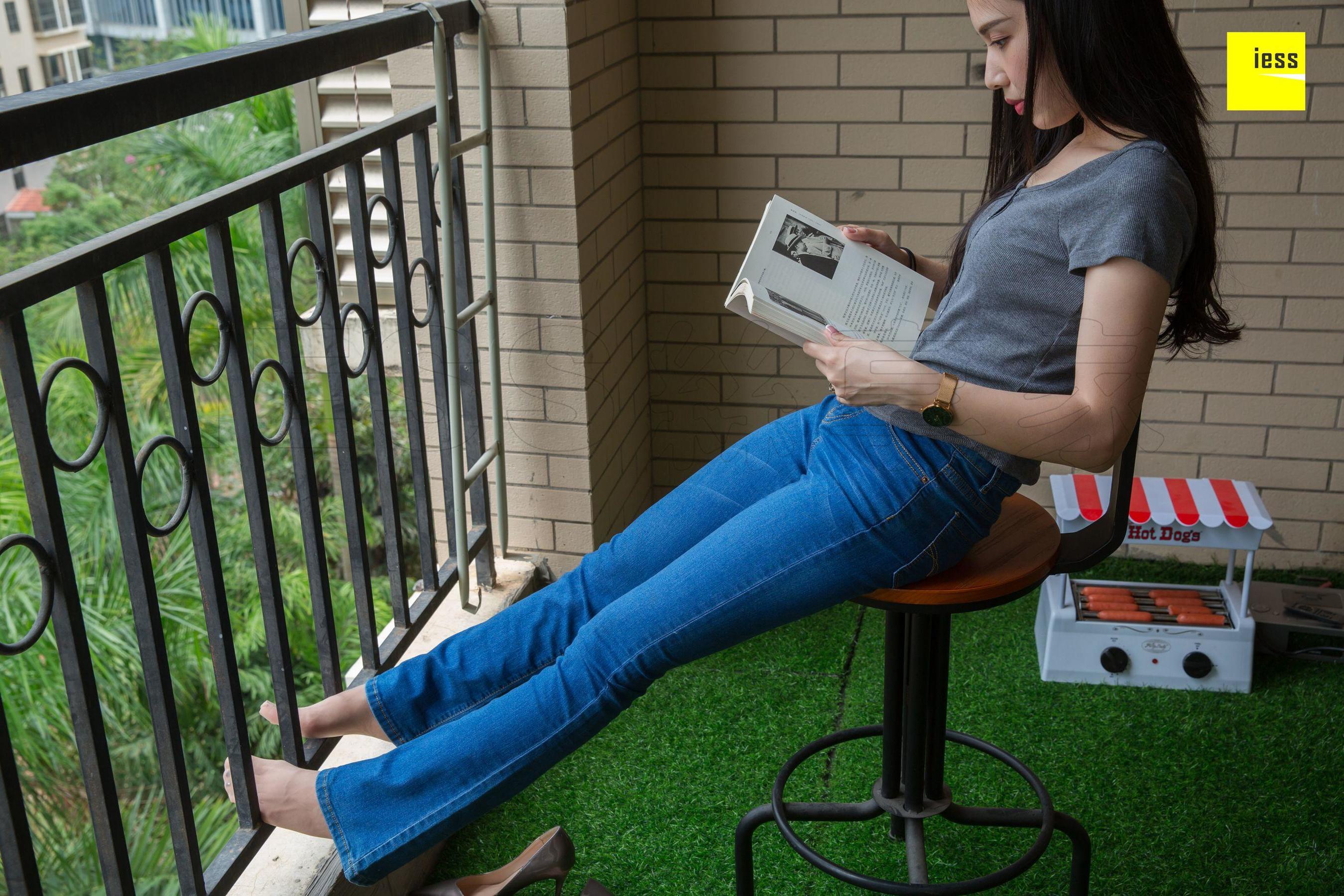 Spicy Mom Junjun The Bar Mom's Fan Toules Pants Short Silk Different Thoughts to IESS Silk House 236